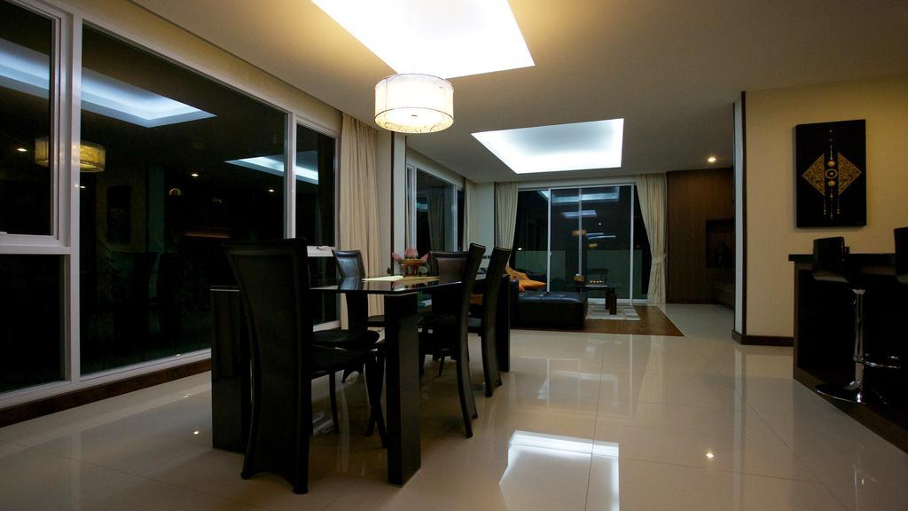 Karon Suite Apartment ห้อง รูปภาพ